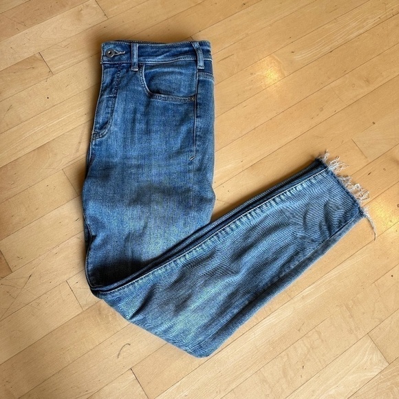 Pilcro & the letterpress Ultra High Rise Skinny Jean, 28. CB1905 - Picture 2 of 6